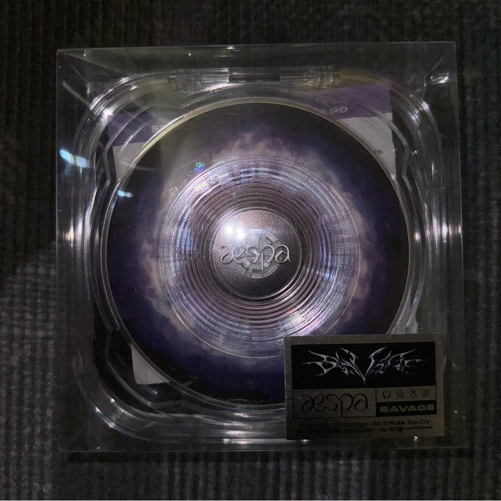 Aespa — SAVAGE (2021).